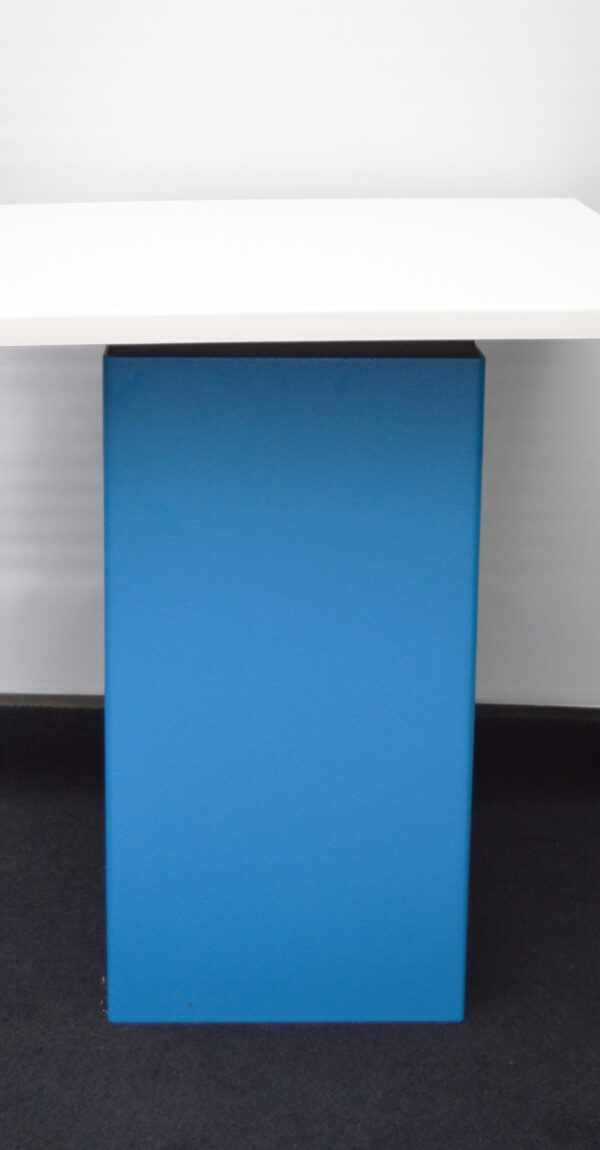 MM Box Tisch Element blau struktur mit Platte weiß